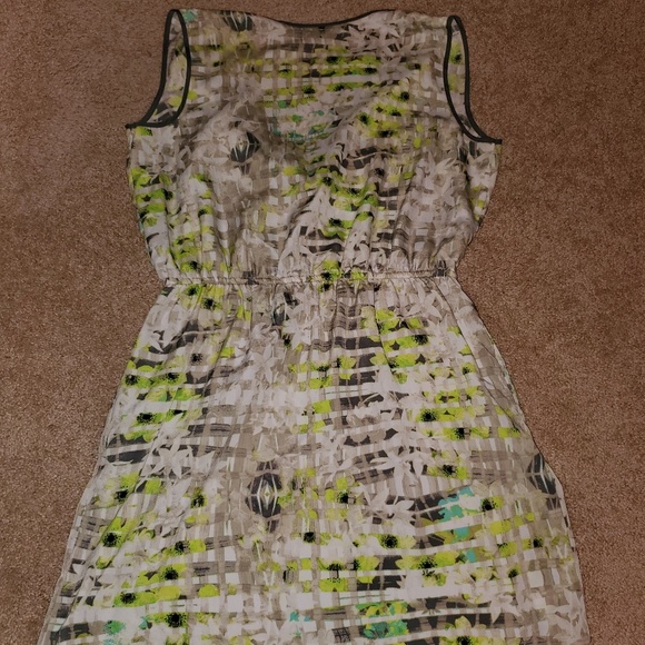 Dress - Picture 2 of 5